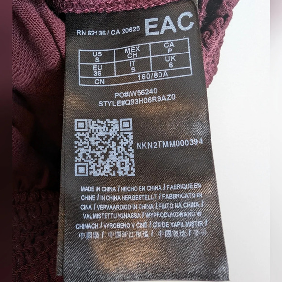 Guess Burgundy Plum Off the Shoulder Puffed Short Sleeve Cropped Top Women Small - Picture 4 of 7